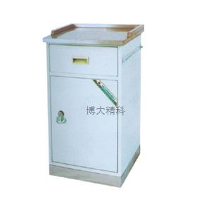 C29 不銹鋼面座床頭柜 
