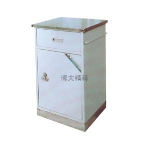 C30 不銹鋼面座床頭柜 